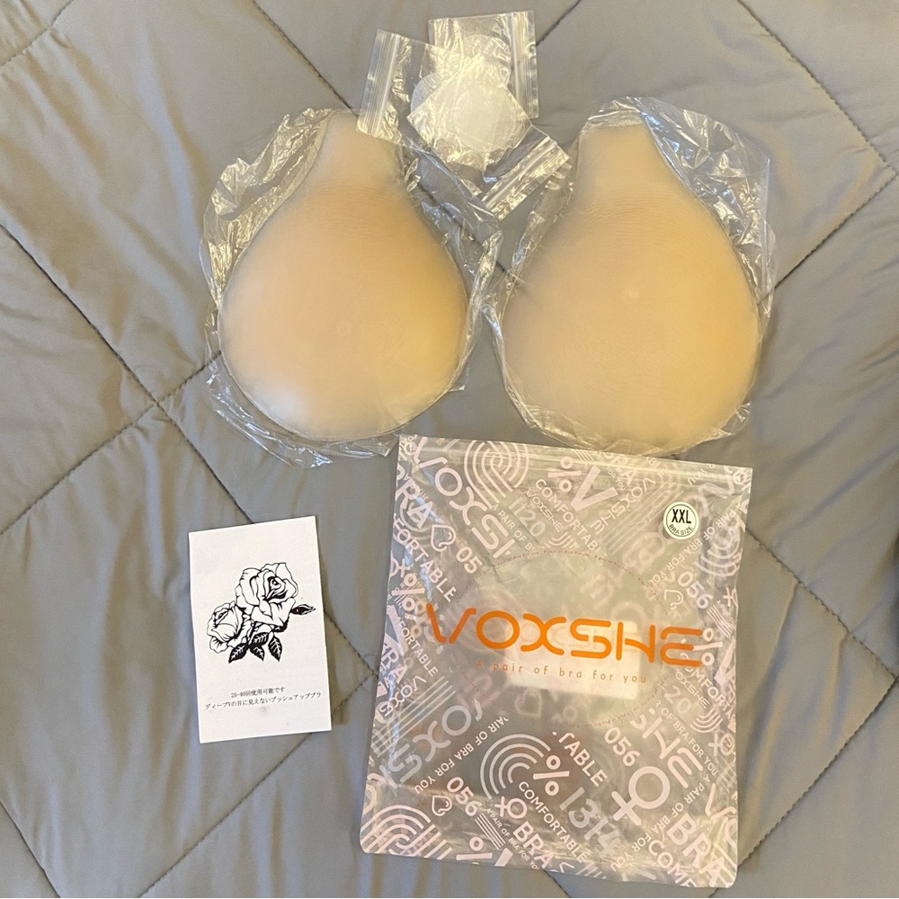 💝3/$20 NWT Self adhesive bra cups